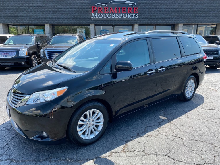 Toyota sienna awd 8 passenger store for sale